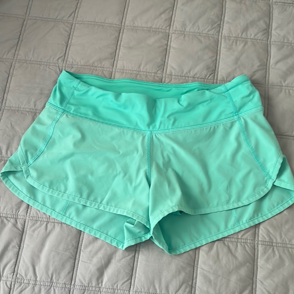 Lululemon Speed Up Shorts size 6